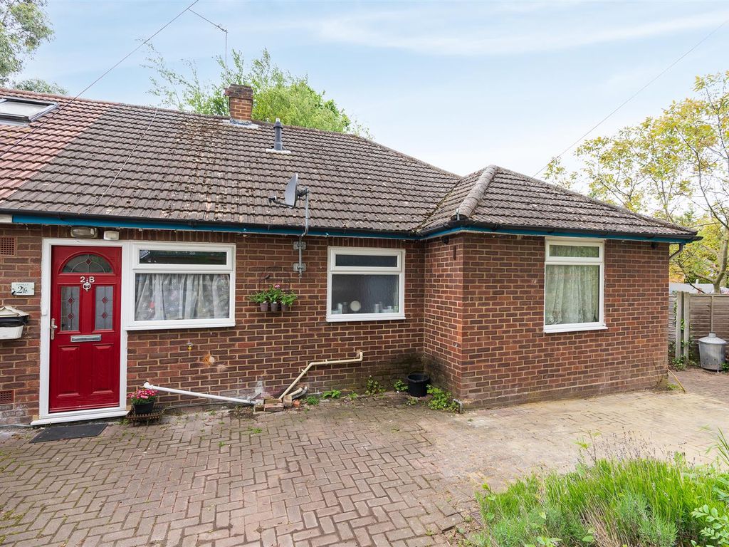 2 bed semidetached bungalow for sale in Ferrers Avenue, West Drayton