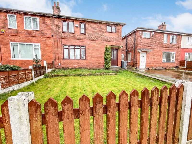 3 bed semidetached house for sale in Woodley Avenue, Radcliffe