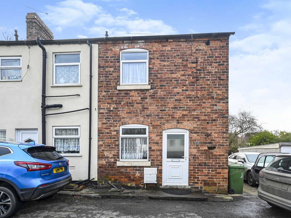 2 bed end terrace house for sale in Leamington Street, Butterley