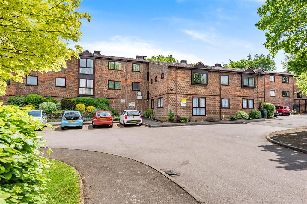 2 bed property for sale in Kingsdale Court, Hopewell Drive, Chatham ME5 Zoopla