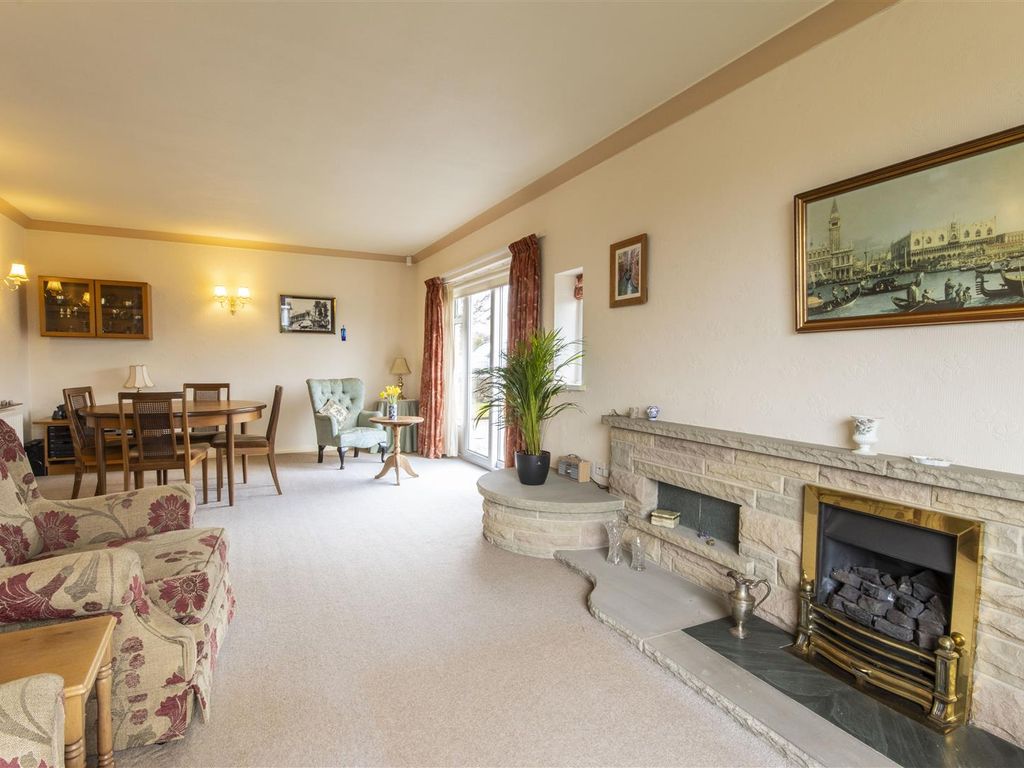 3 bed detached bungalow for sale in Selby Close, Walton, Chesterfield