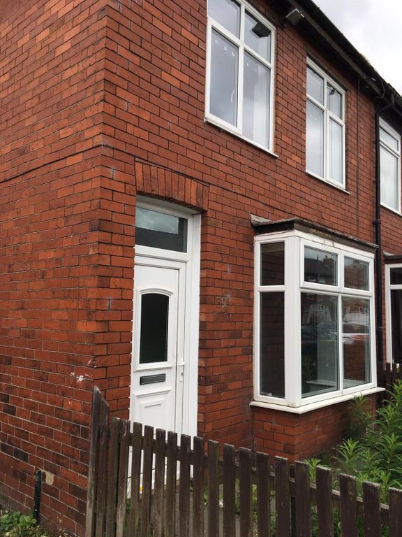 2 bed end terrace house to rent in Robert Street, Bury BL8, £895 pcm