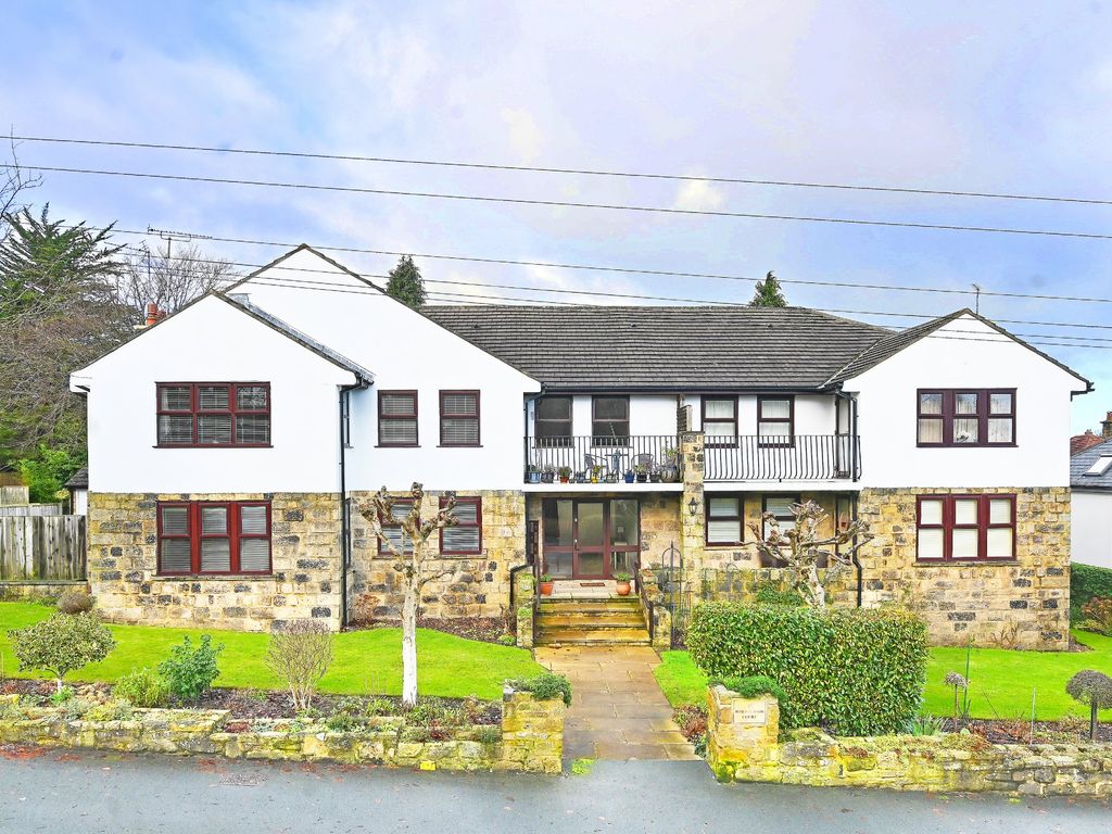 3 bed flat for sale in Wheatlands Court, Wheatlands Road East