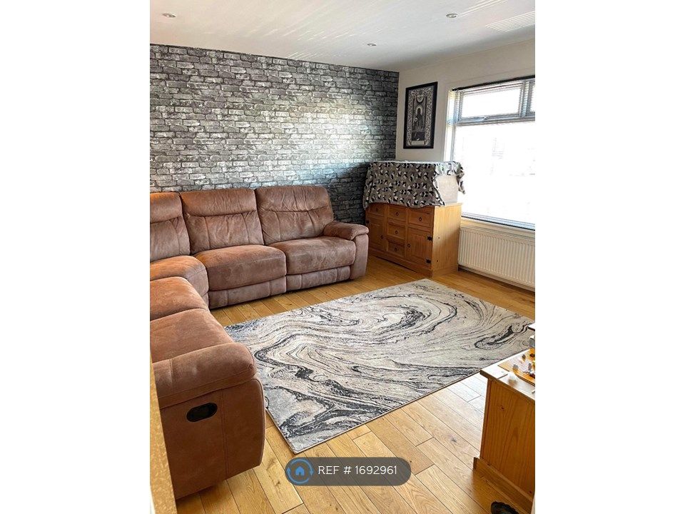 2 bed terraced house to rent in Macdonald Smith Drive, Carnoustie DD7