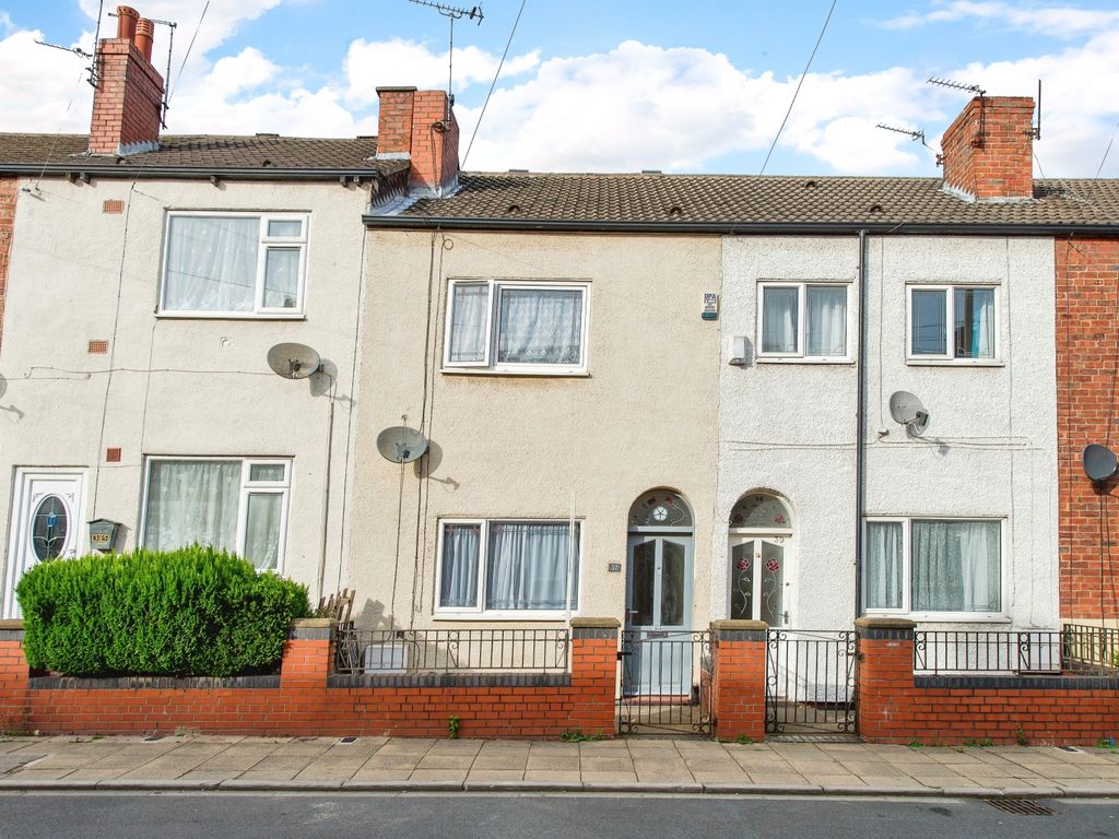 2 bed terraced house for sale in Lower Oxford Street, Castleford, West