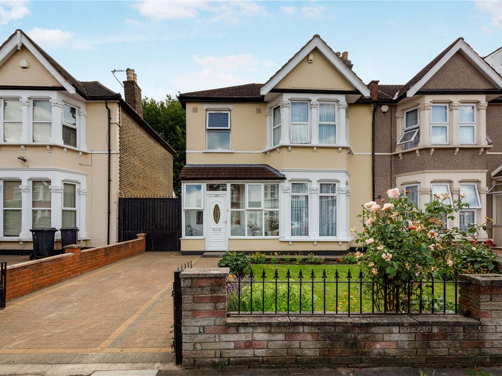 3 bed semidetached house for sale in Felbrigge Road, Ilford IG3 Zoopla