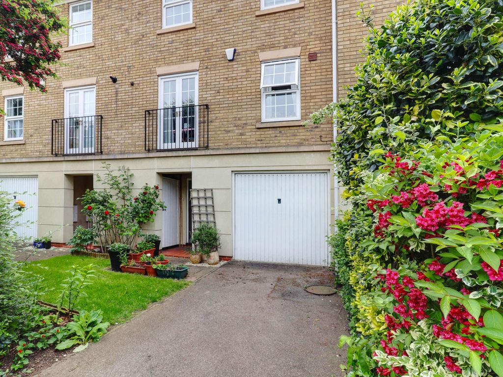 4 bed terraced house for sale in Scholars Court, Northampton NN1, £