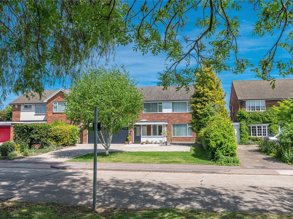 4 bed detached house for sale in Willingale Way, Thorpe Bay SS1 Zoopla