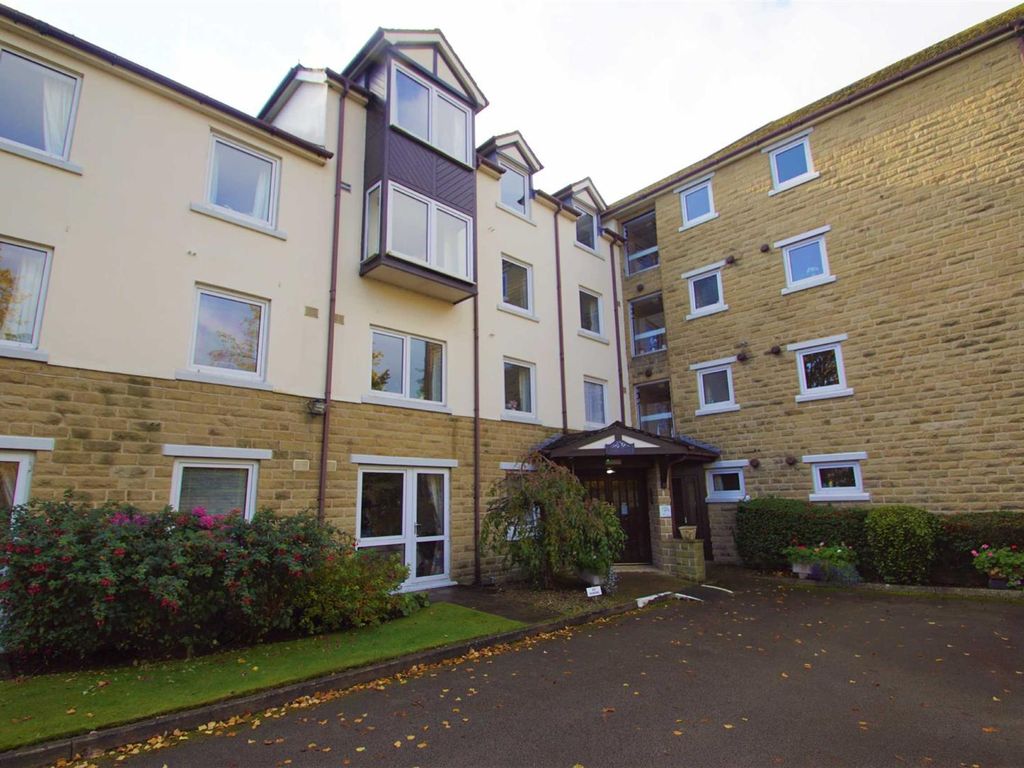 2 bed flat for sale in Nicholson Court, Fitzroy Drive, Leeds LS8, £