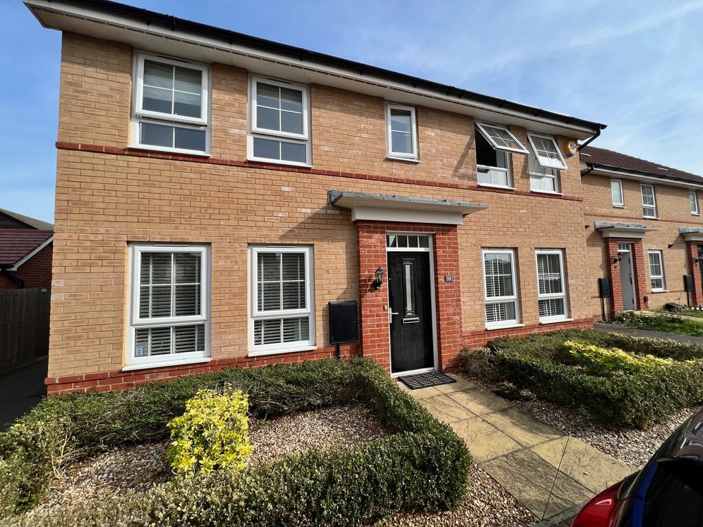 4 bed detached house for sale in Mid Water Crescent, Hampton Vale