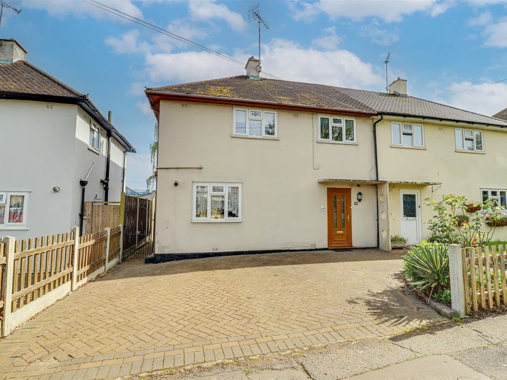 3 bed semidetached house for sale in Eastwood Road North, LeighOnSea