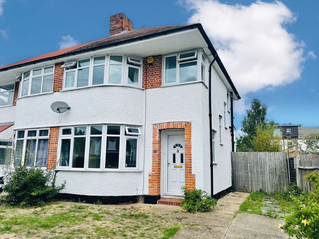 3 bed semidetached house to rent in Woodlands Road, Bexleyheath DA7
