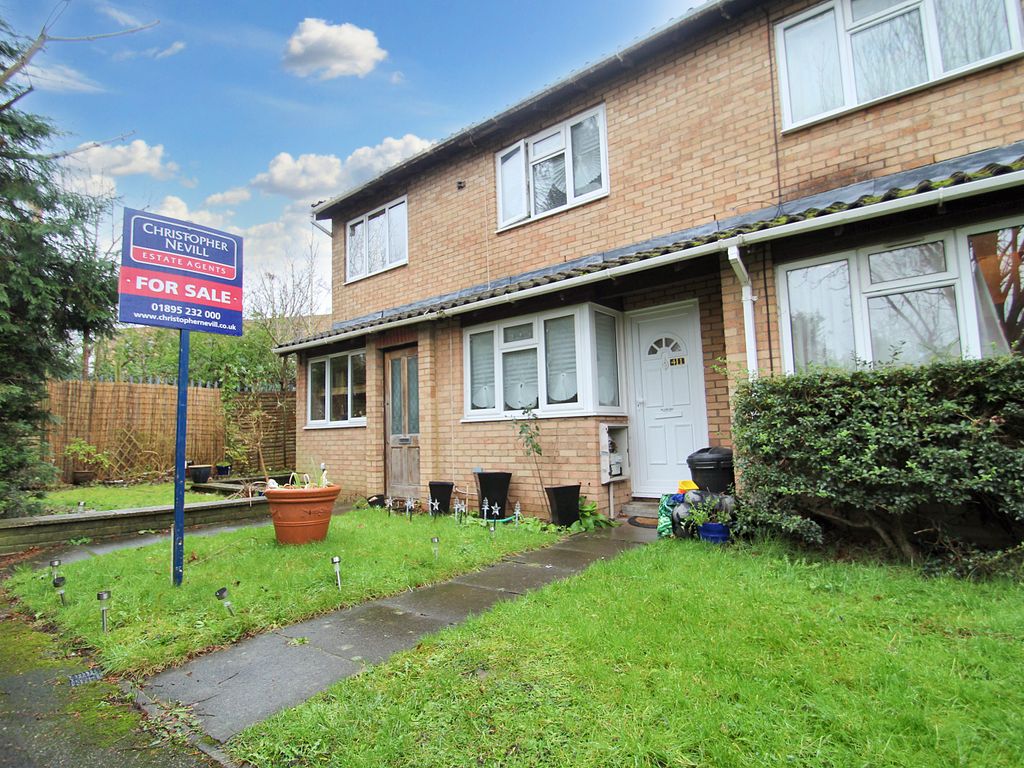 1 bed terraced house for sale in Ratcliffe Close, Uxbridge, Greater