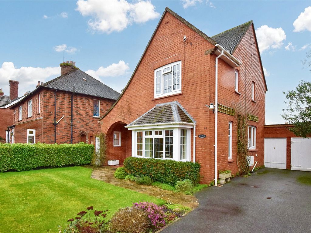 3 bed detached house for sale in Longcroft Road, Devizes SN10, £425,000