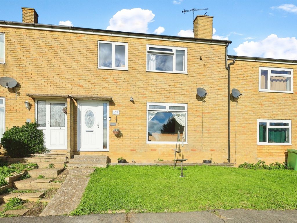 3 bed terraced house for sale in Marshfoot Lane, Hailsham BN27, £