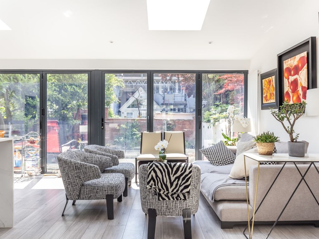 5 bed flat to rent in Alyth Gardens, London NW11 Zoopla