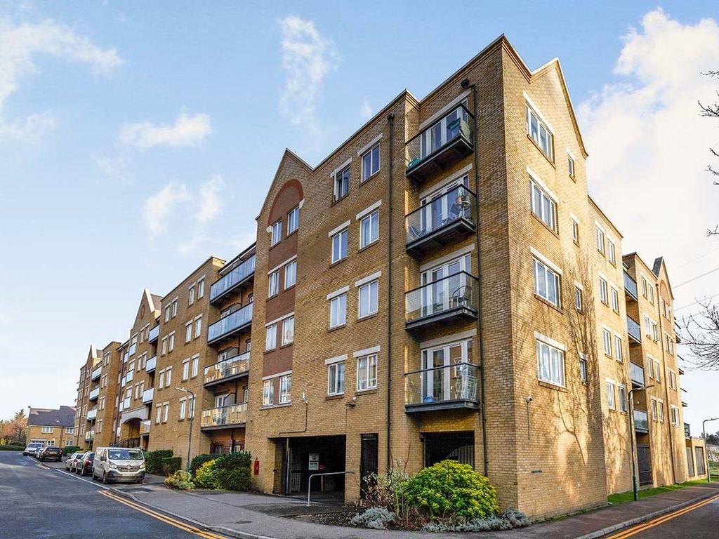 1 bed flat to rent in Phoenix Court, Black Eagle Drive, Northfleet