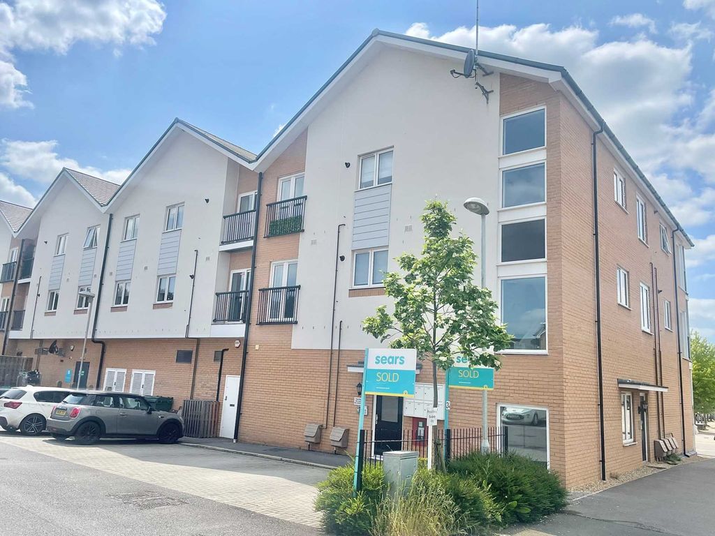 2 bed flat for sale in Falcon Way, Park RG12 Zoopla