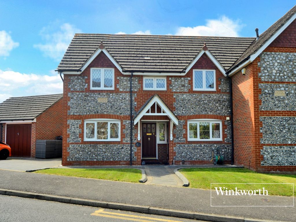 3 bed semidetached house for sale in Sandpiper Road, Cheam, Sutton SM1