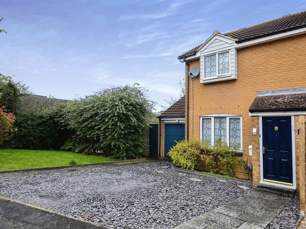 3 bed end terrace house for sale in Mortimer Close, Bushey WD23 Zoopla