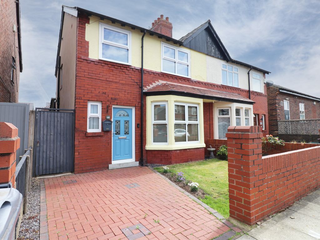 3 bed semidetached house for sale in Dronsfield Road, Fleetwood FY7, £