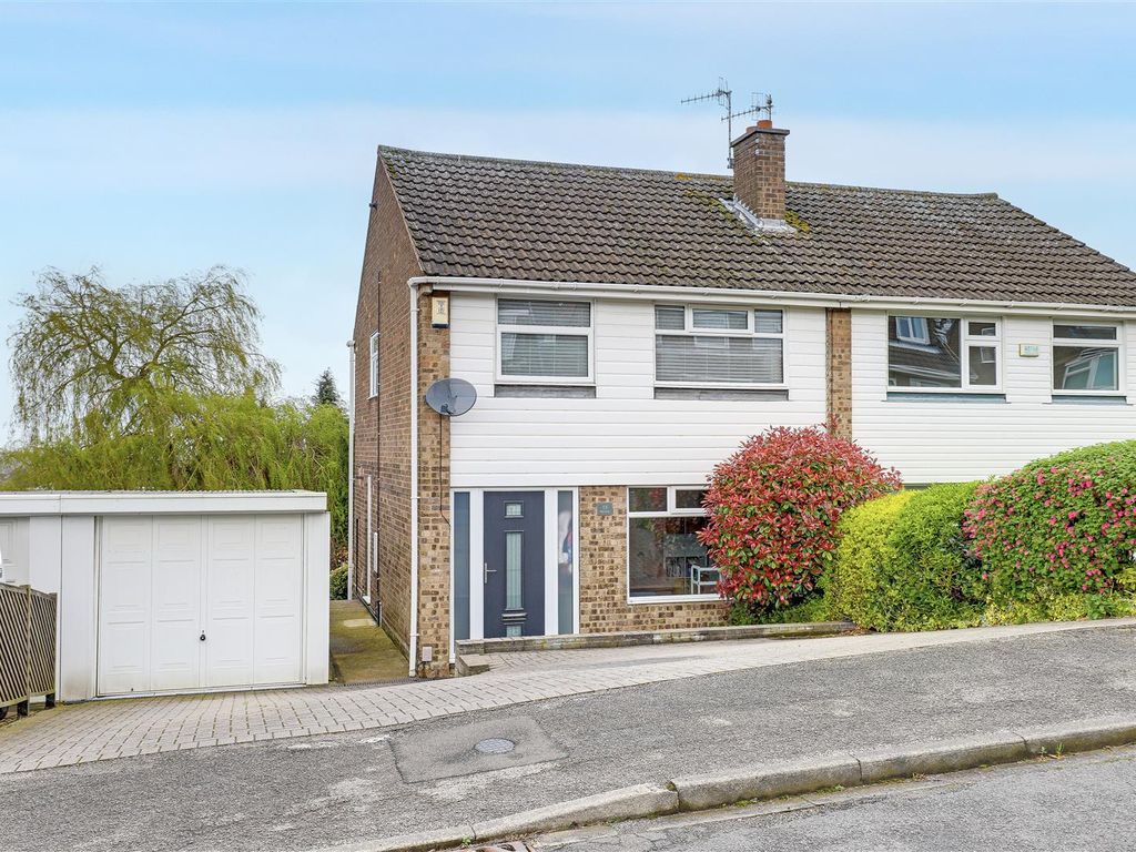 3 bed semidetached house for sale in Stiles Road, Arnold