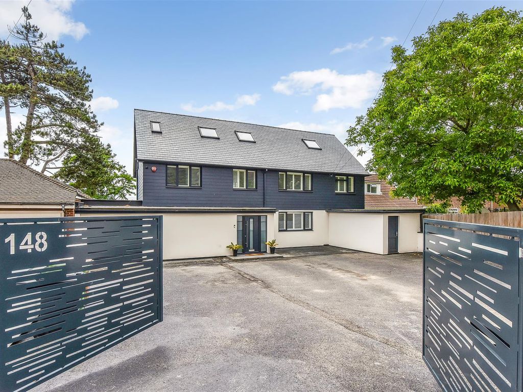 5 bed detached house for sale in Havant Road, Drayton, Portsmouth PO6