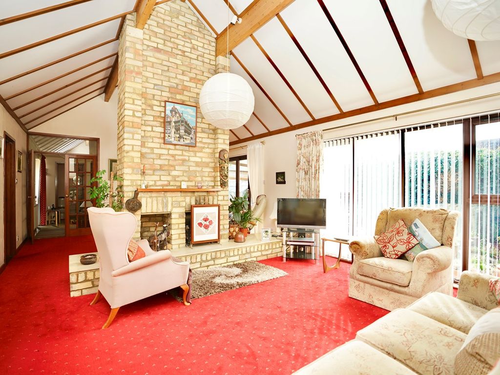 3 bed detached house for sale in Church Lane, Ellington, Huntingdon