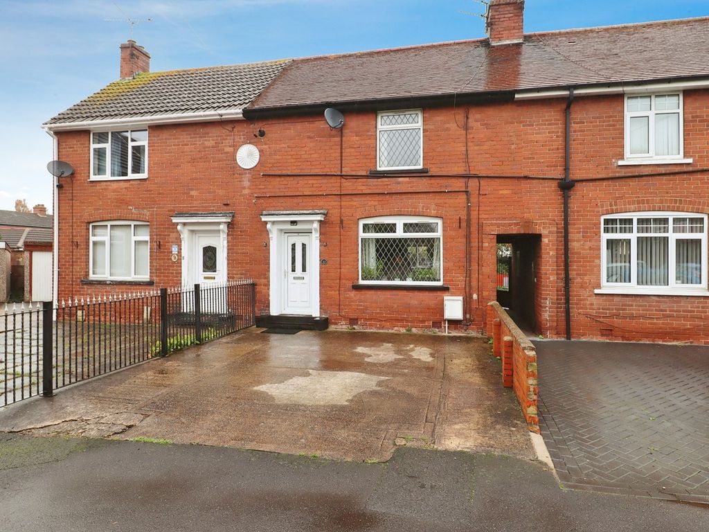 3 bed terraced house for sale in Stanley Square, Kirk Sandall