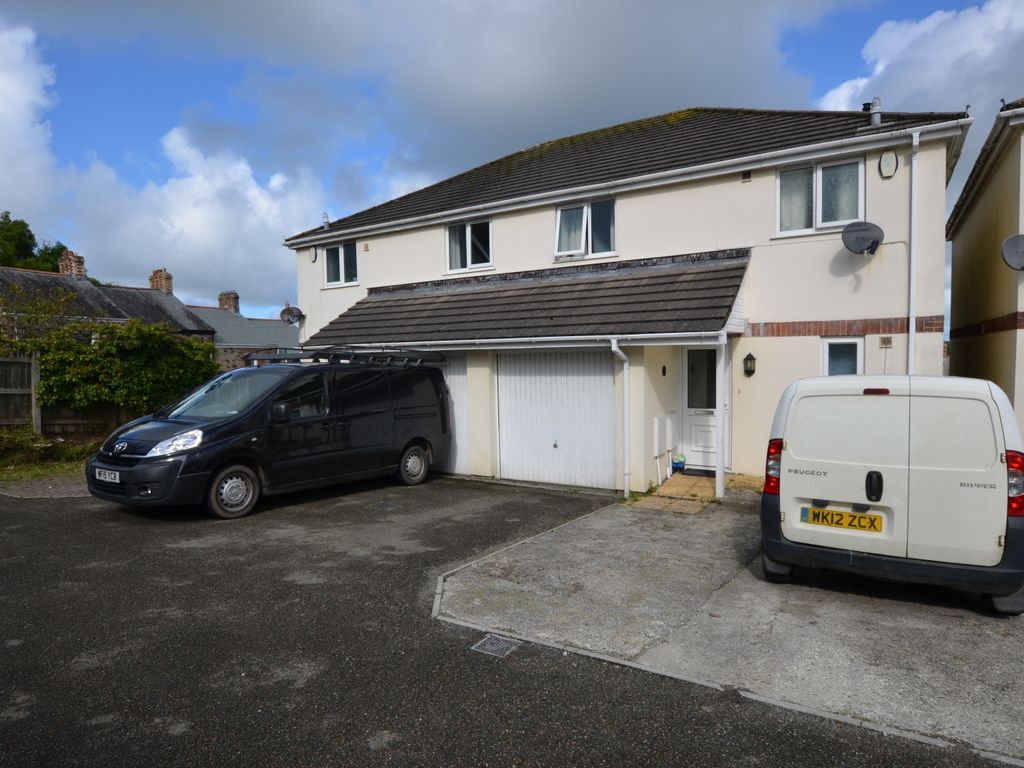 3 bed semidetached house for sale in Margaret Corner, Bodmin, Cornwall