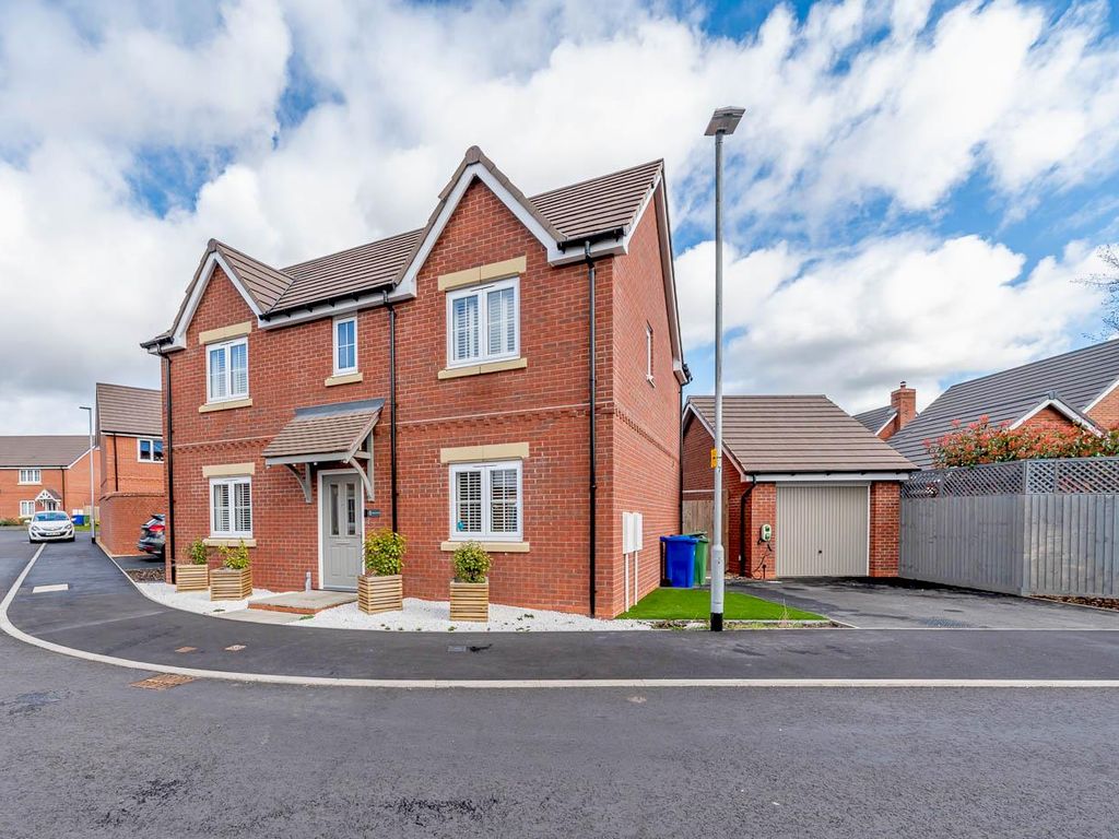 4 bed detached house for sale in Redwood Croft, Norton Canes, Cannock