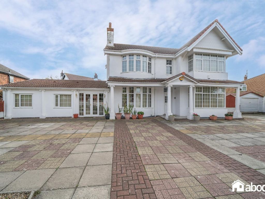 5 bed detached house for sale in Burbo Crescent, Crosby, Liverpool L23