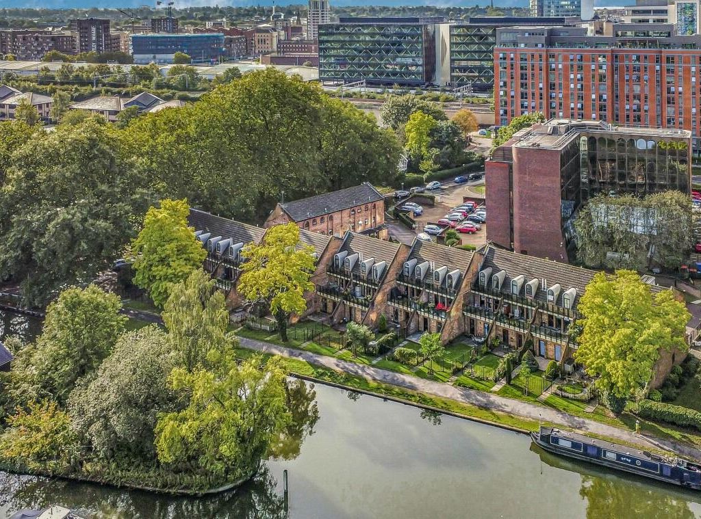 1 bed flat for sale in Kingfisher Place, Kings Meadow, Reading RG1, £