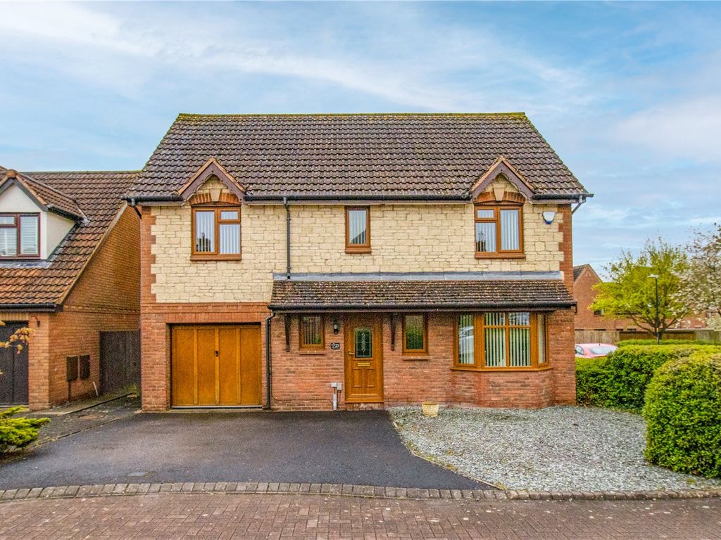 4 bed detached house for sale in Standen Way, St Andrew’S Ridge