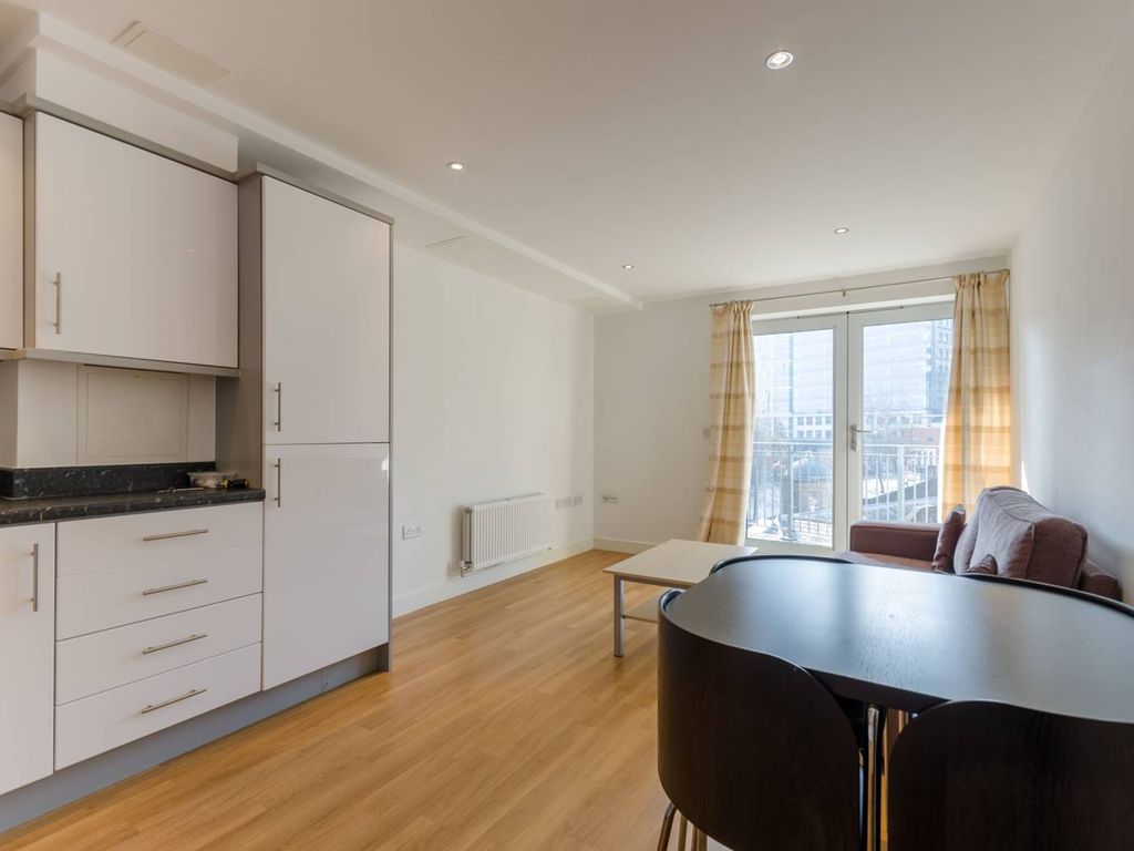 1 bed flat to rent in Taylor House, Westferry, London E14 Zoopla