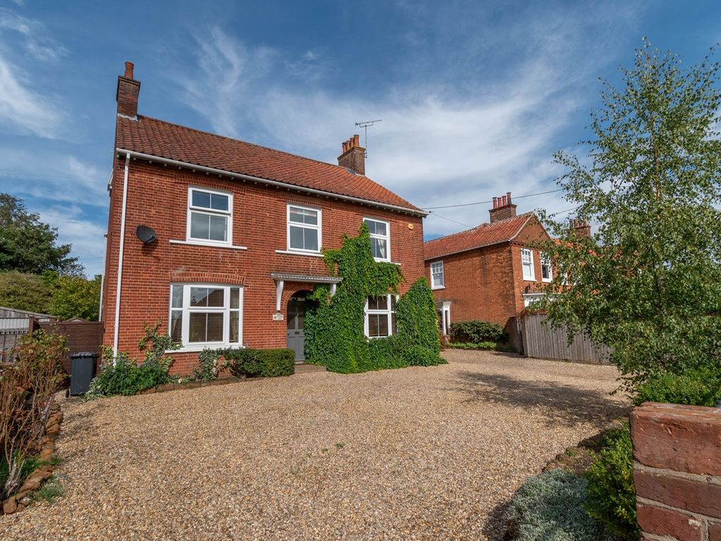 5 bed detached house for sale in Norwich Road, Fakenham NR21 Zoopla