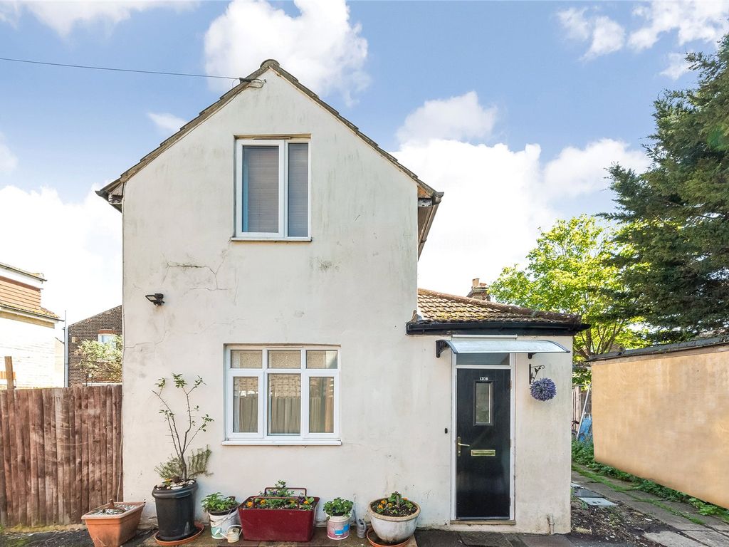 2 bed detached house for sale in Burlington Road, Thornton Heath CR7, £