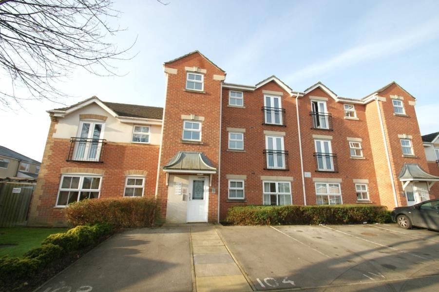 2 bed flat to rent in Swinnow Close, Bramley LS13 Zoopla