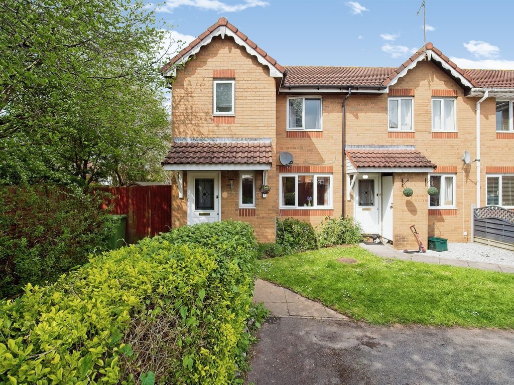 3 bed end terrace house for sale in Emet Grove, Emersons Green, Bristol