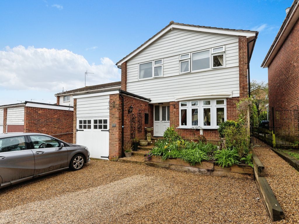 3 bed detached house for sale in Hazeldell, Watton At Stone SG14 Zoopla