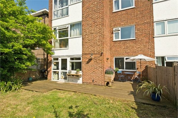 27 Montague Road, Wimbledon, London SW19  