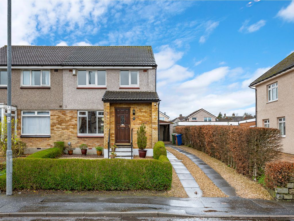 3 bed semidetached house for sale in Springfield Road,