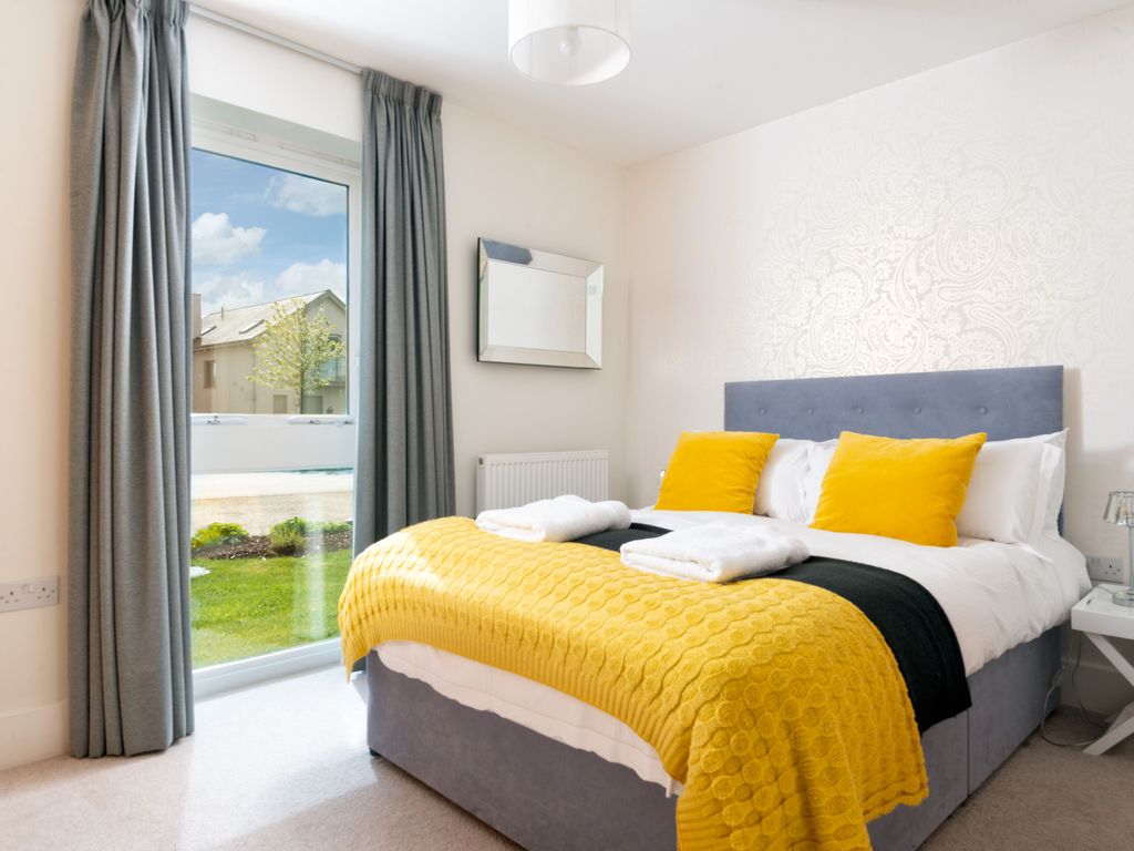 3 bed flat for sale in Lower Mill Estate, Cirencester GL7, £350,000