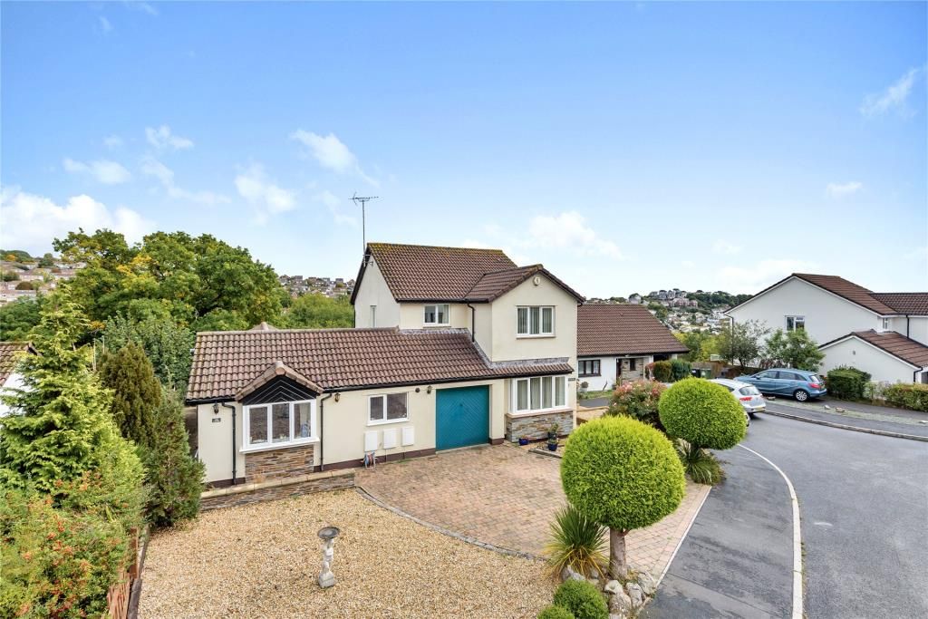 5 bed detached house for sale in Valley Close, Teignmouth, Devon TQ14