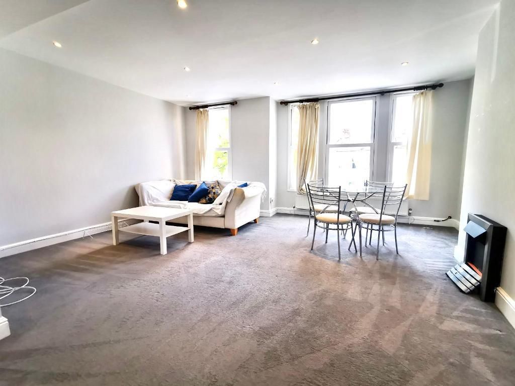 3 bed flat to rent in Tynemouth Street, Fulham, London SW6 Zoopla