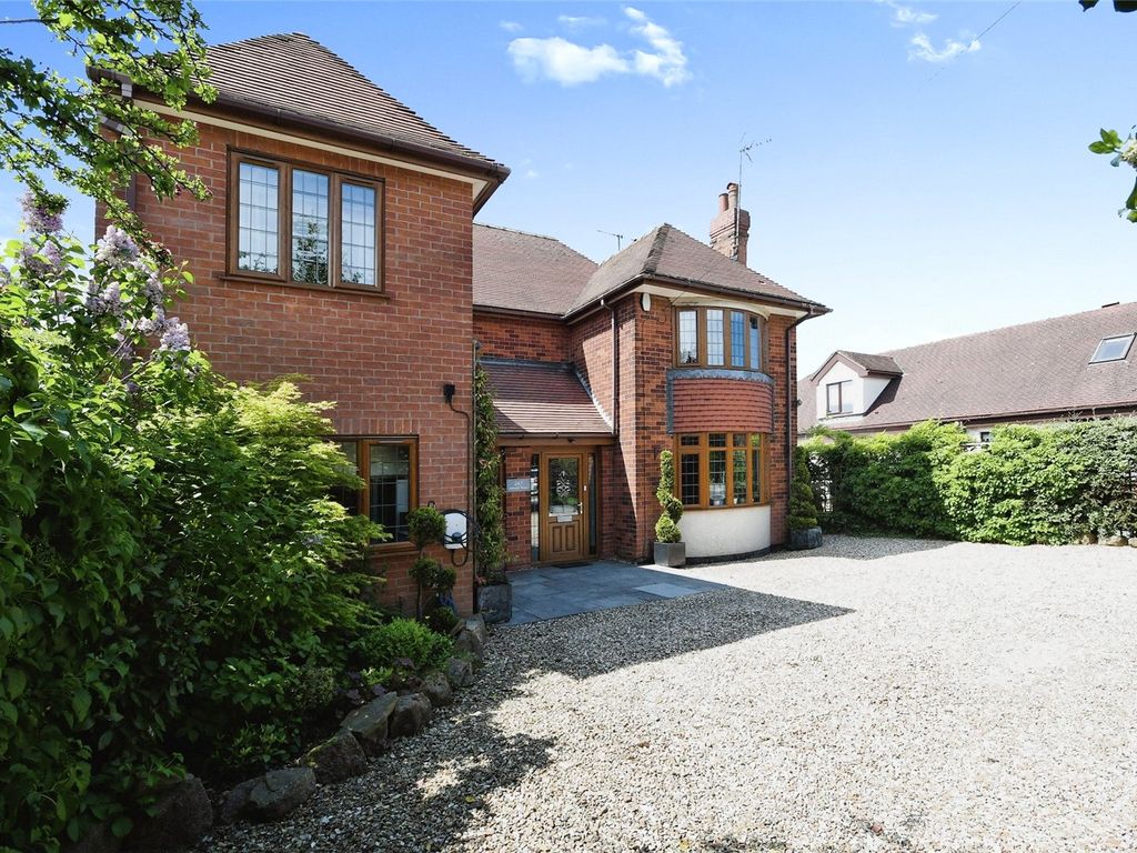 5 bed detached house for sale in Alfreton Road, SuttonInAshfield
