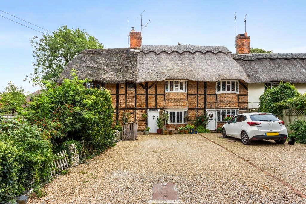 2 bed country house for sale in Meadow View Cottage, Cliddesden RG25