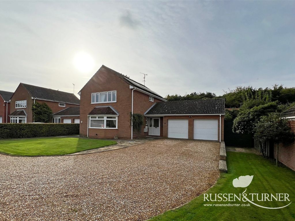 4 bed detached house for sale in Furness Close, South Wootton, King's Lynn PE30, £425,000 Zoopla
