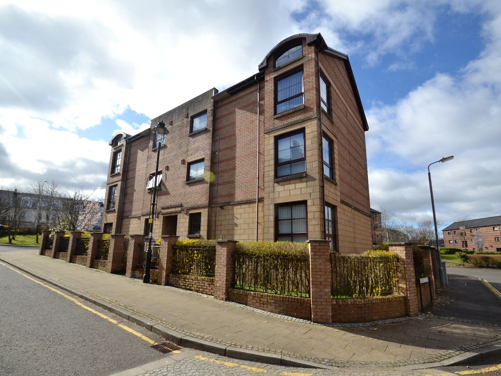 1 bed flat for sale in 1B Centenary Court, Barrhead, East Renfrewshire