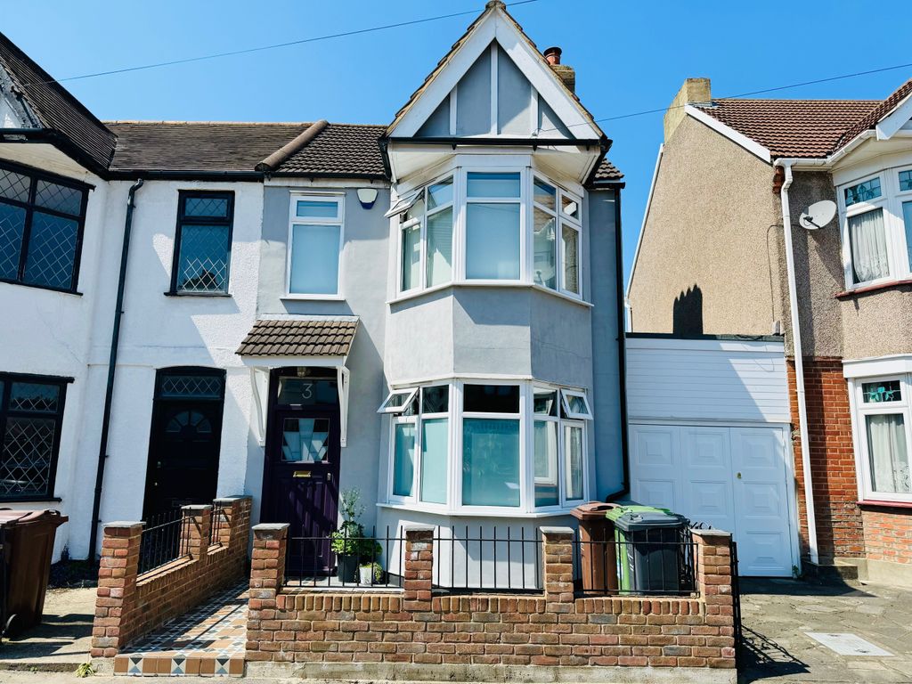 2 bed semidetached house for sale in Cromer Road, Romford RM6, £425,000 Zoopla